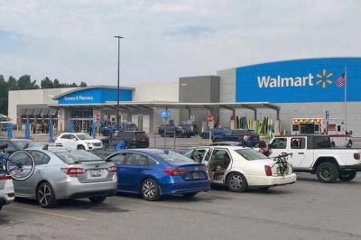 В Мичигане мужчина с ножом нанес ранения 11 людям в супермаркете Walmart
