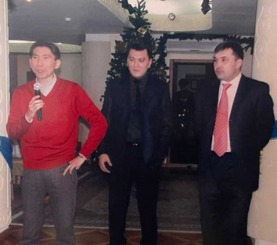 Алматинский фрик или как Досым Сатпаев вечно сухим из воды вылезал