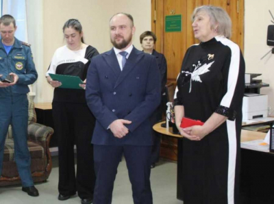 Почему Сумароковым &ndash; можно, а Тюковым &ndash; нельзя?