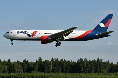 Azur Air на хирургическом столе: Росавиация режет сертификат, Wildberries готовит сделку, а топ-менеджеры сбегают к Клыженко и Колесниченко